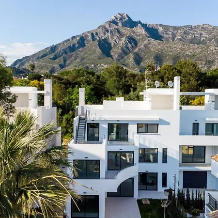 Bajo Con Jardin En La Milla De Oro Apartament Marbella