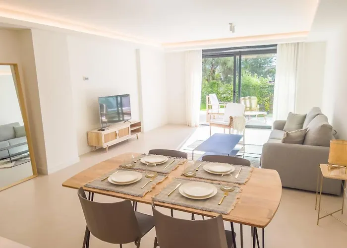 Bajo Con Jardin En La Milla De Oro Apartament