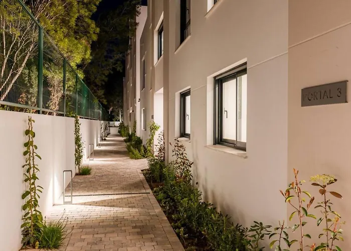 Apartament Bajo Con Jardin En La Milla De Oro *