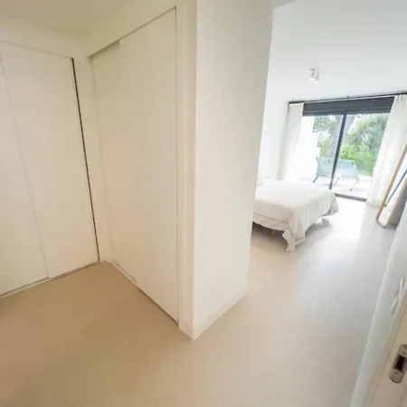 Bajo Con Jardin En La Milla De Oro 公寓 *