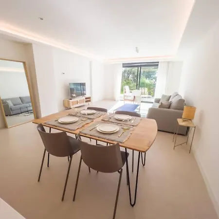 Bajo Con Jardin En La Milla De Oro 마르베야