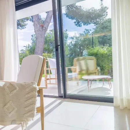 Bajo Con Jardin En La Milla De Oro * Marbella