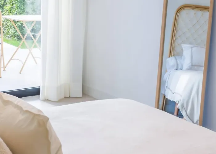 Bajo Con Jardin En La Milla De Oro Appartement Marbellac